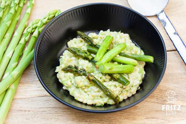 grüner Spargel Risotto