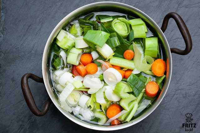 Pfannkuchen Suppe, Flädlesuppe