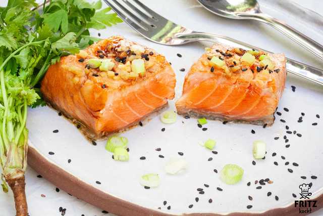 Lachs m.Teriyaki gedämpft